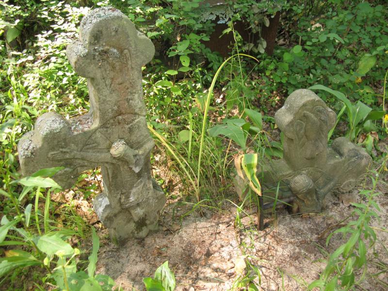 Кам'яні хрести минулих часів - Карвинівка