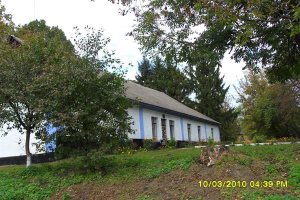 Школа - Пахутинці