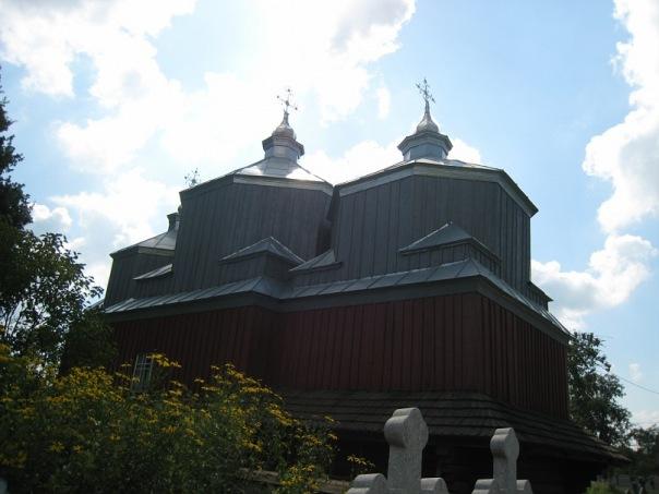 Два храми св. Василія - Корчівці