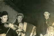 Це кантелинські люди.