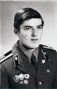 Выпусники высших военных училищ.