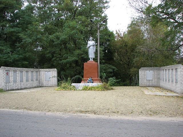 Никто не забыт, и ничто не забыто... - Гречишкине