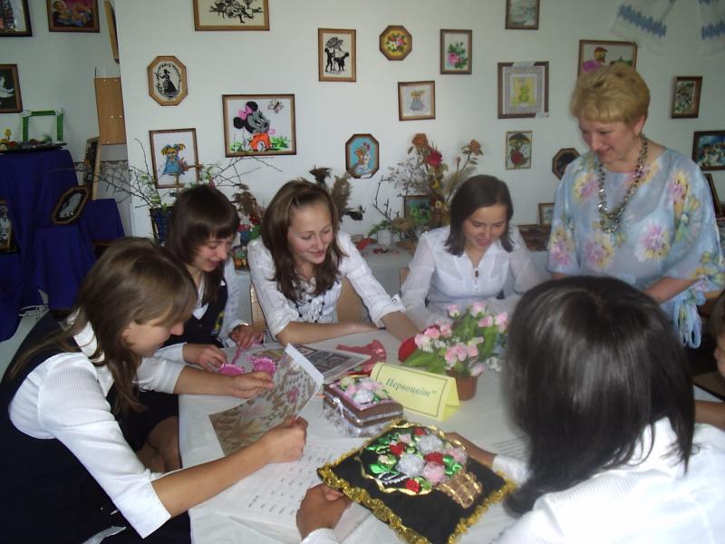 Школа в селі Тужилів - Тужилів