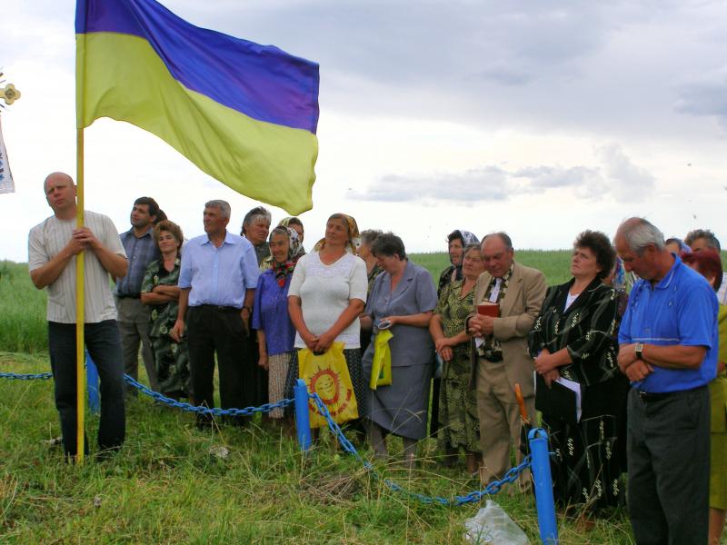 На могилі де загинув Данило Пукало - Вимислівка
