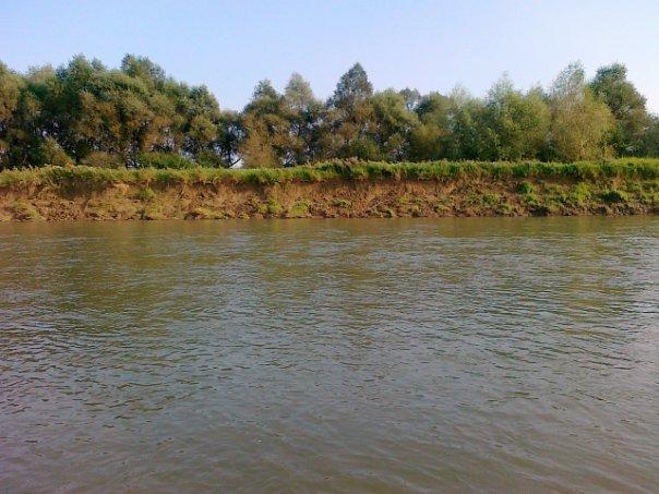Річка - Межиріччя