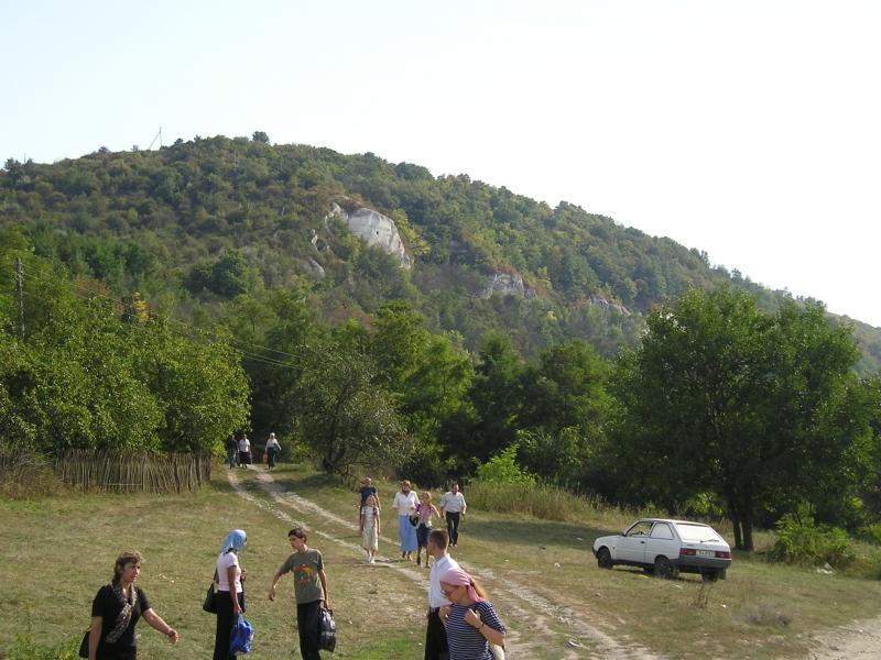 Лядівський скельний монастир - Лядова