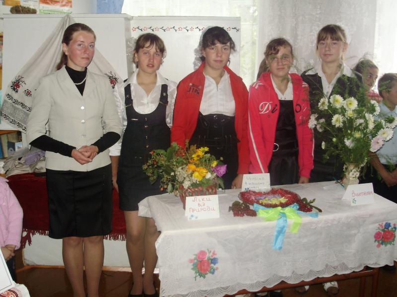 свято квітів у школі - Тетильківці