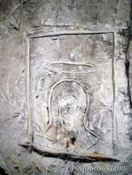 Наугольнівський печерний монастир