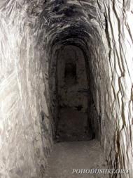 Наугольнівський печерний монастир