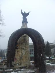 Пам'ятники, скульптури