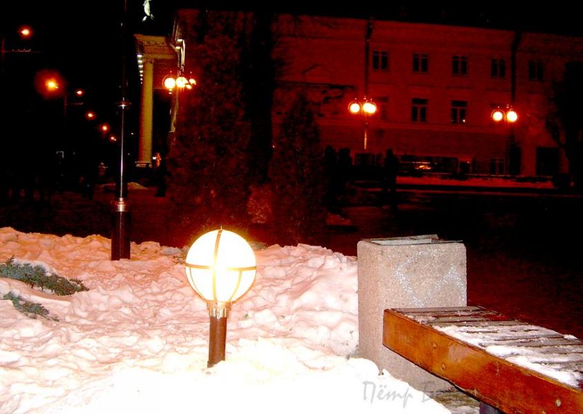 Ночь. Улица. Фонарь. - Вінниця