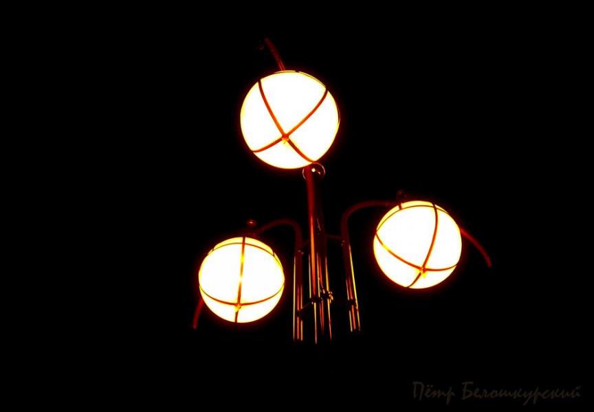 Ночь. Улица. Фонарь. - Вінниця