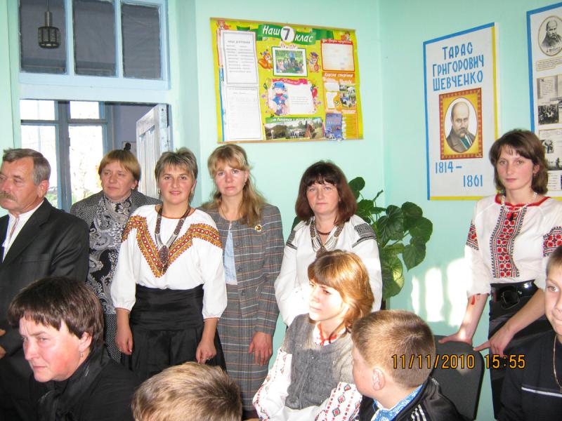 Велеснівська Загальносвітня школа - Велеснев