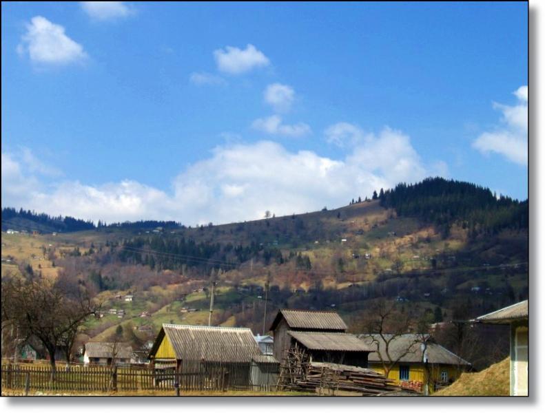 Краєвиди села Криворівня: - Криворівня