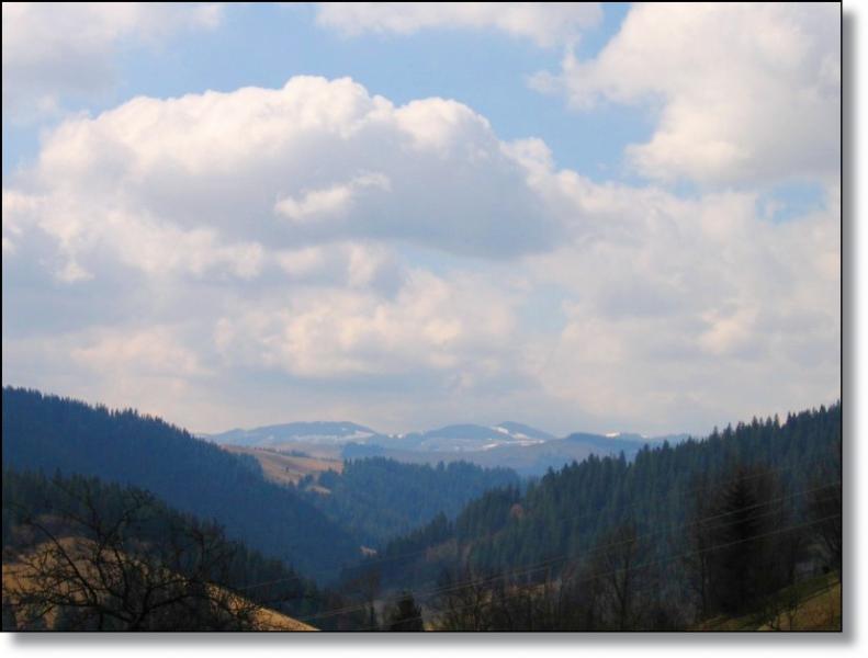 Краєвиди села Криворівня: - Криворивня