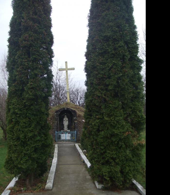 символічна могила - Любинцы