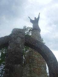 Пам'ятники, скульптури