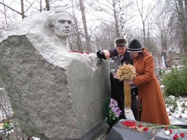 Пам'яті Василя Симоненко - Біївці