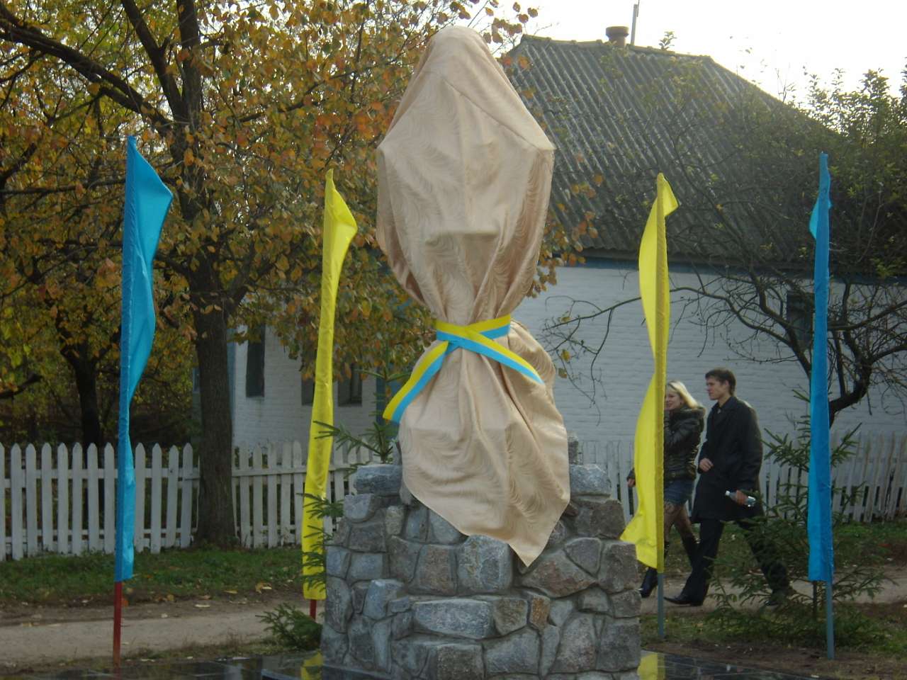 Відкриття пам\'ятника В.Капністу, 2008 рік - Велика Обухівка