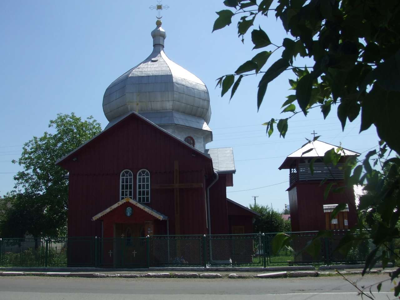 Церкви - Слобідка