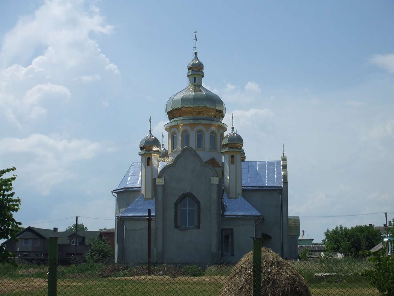 Церкви - Слобідка