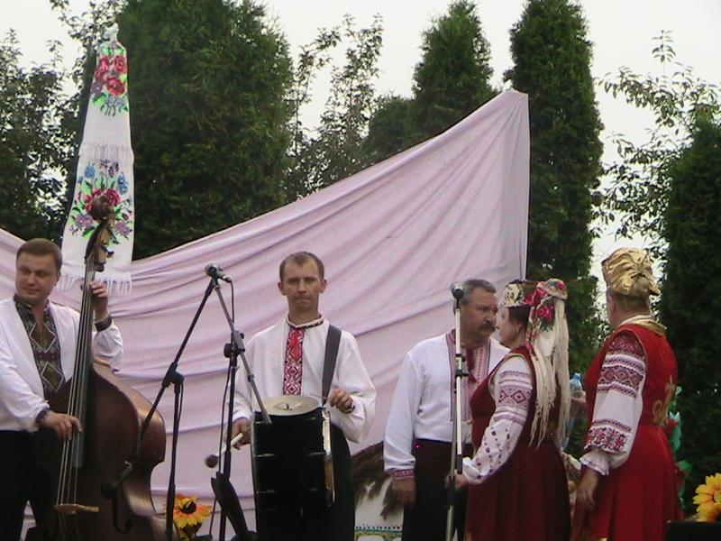 День села - Несвіч