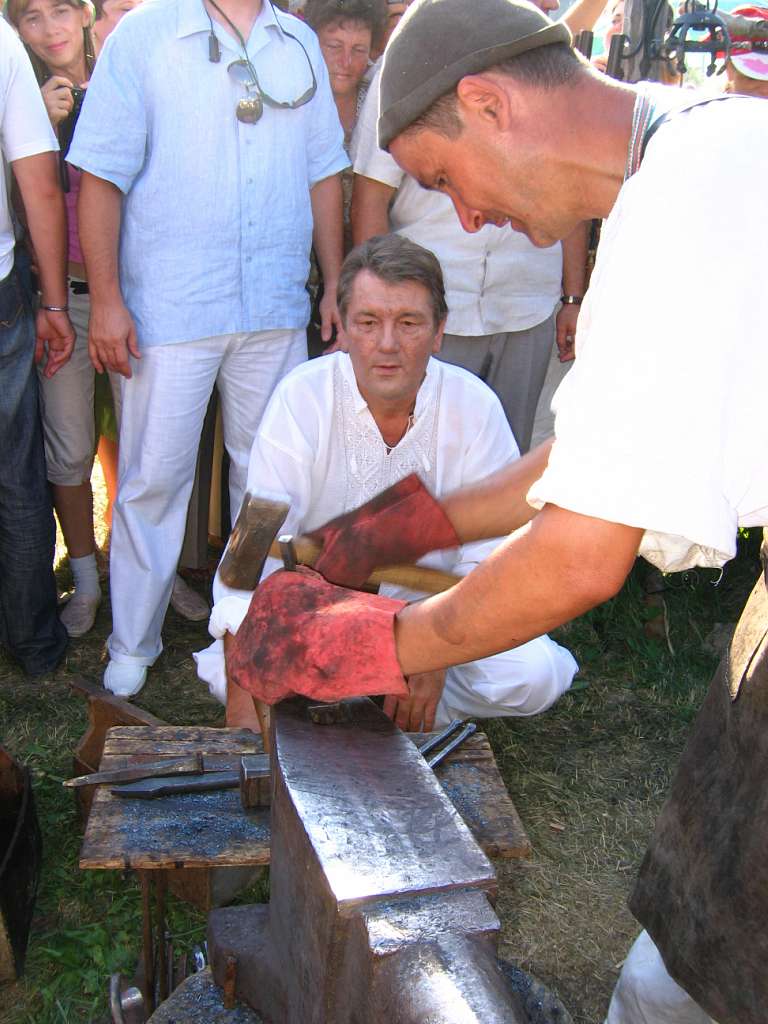 Антологія ковальського мистецтва.В.Сорочинці - Трудолюб