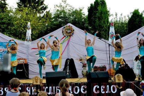 День села - Несвіч