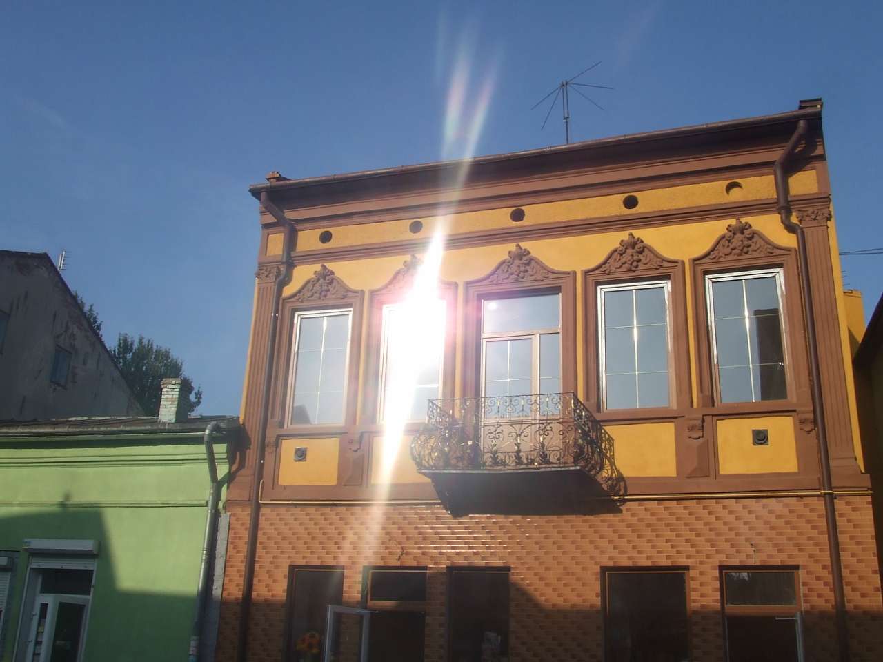 вулицями міста - Bolehiv
