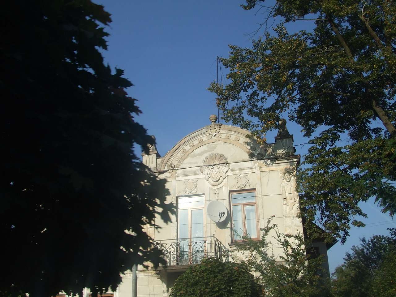 вулицями міста - Bolehiv
