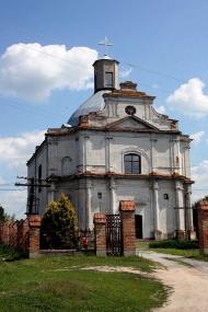 Візитівка містечка- Костел Архангела Михаїла