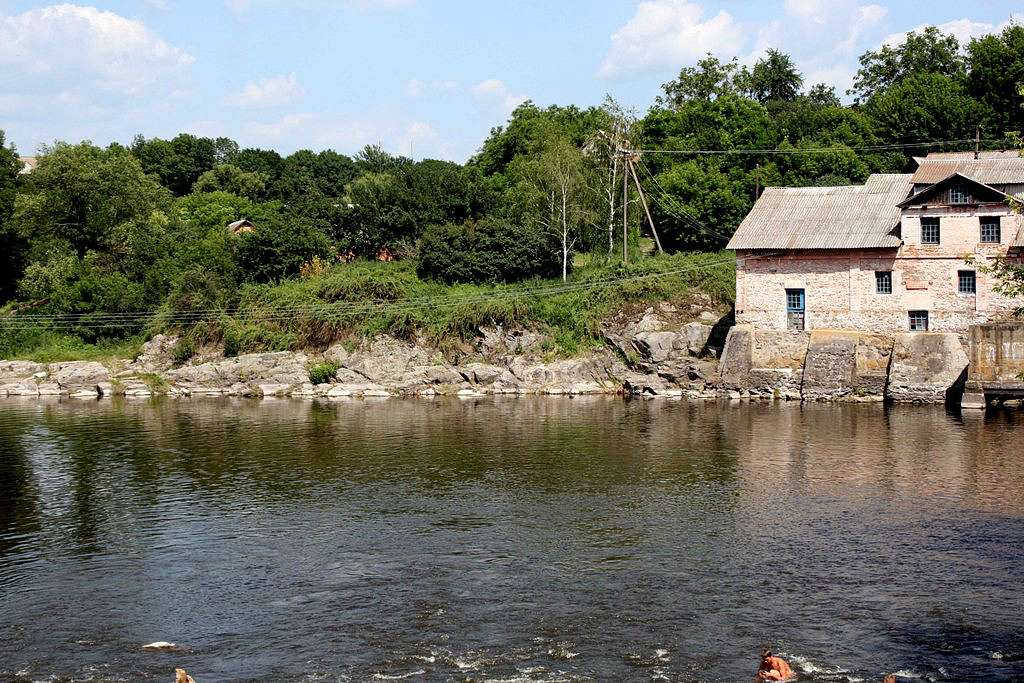 Давнє місто - Любар