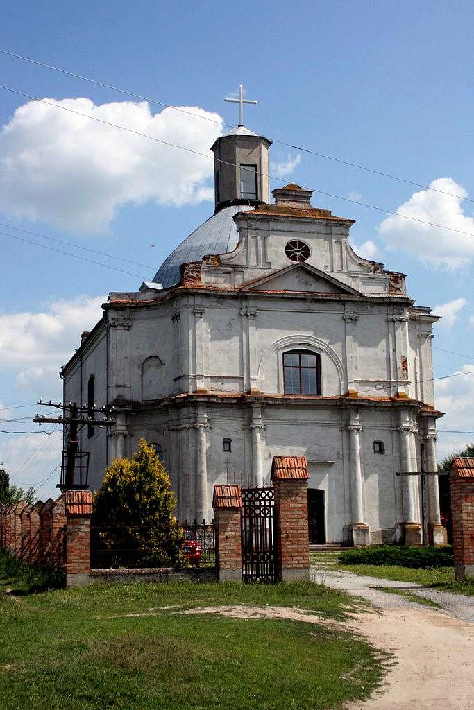 Візитівка містечка- Костел Архангела Михаїла - Любар