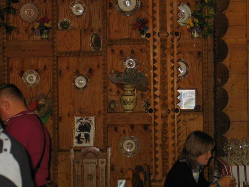 РЕСТОРАН 'ГУЩУЛЬЩИНА' - АРХПАМ'ЯТКА ХХ ст. - Яремча