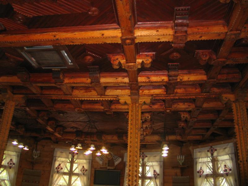 РЕСТОРАН 'ГУЩУЛЬЩИНА' - АРХПАМ'ЯТКА ХХ ст. - Яремче