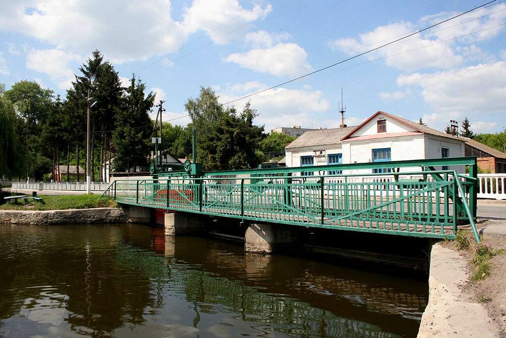 Давнє місто - Любар