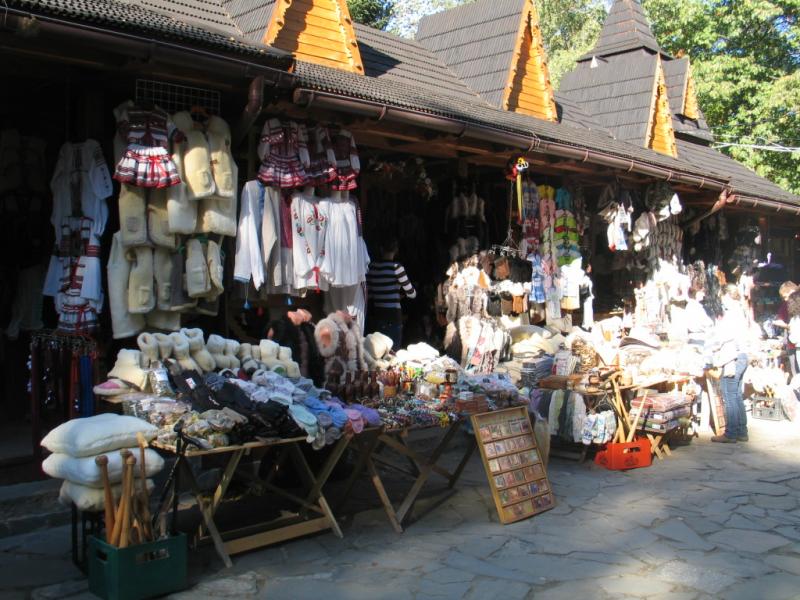 РЕСТОРАН 'ГУЩУЛЬЩИНА' - АРХПАМ'ЯТКА ХХ ст. - Яремча