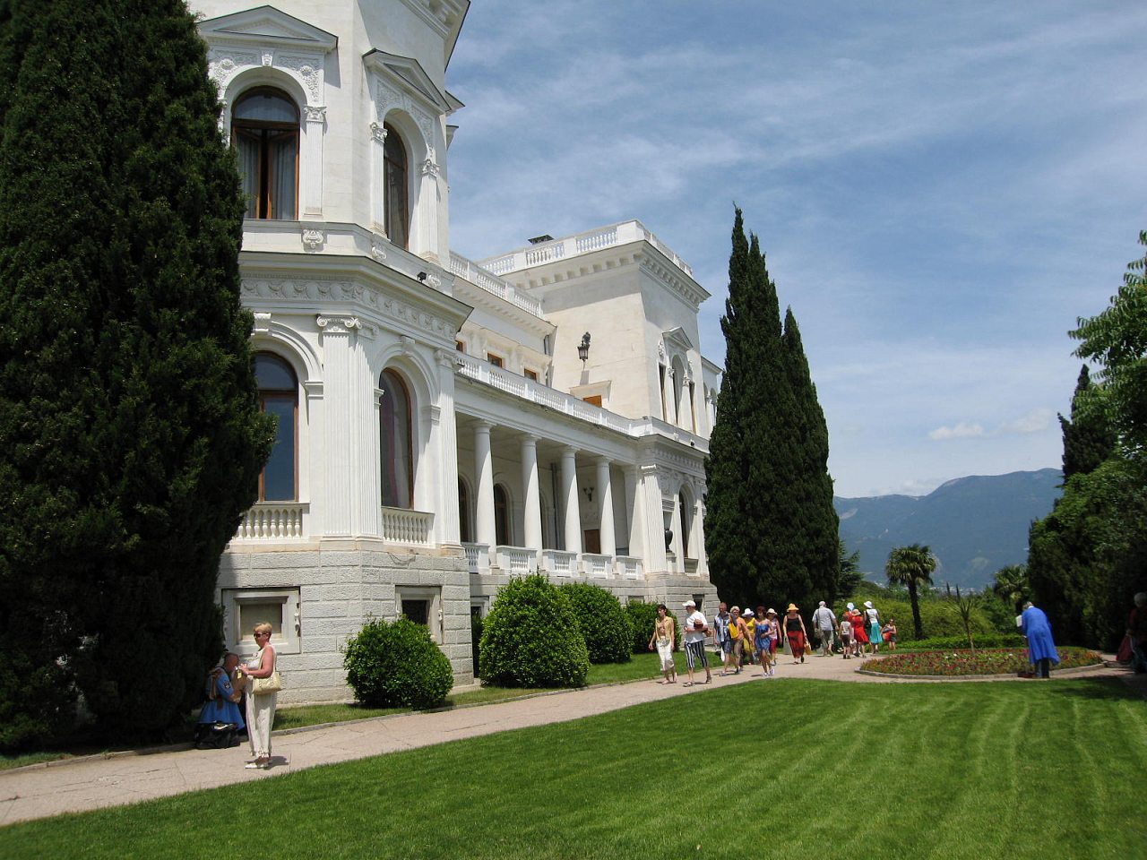 ЛИВАДИЙСКИЙ ДВОРЕЦ - Лівадія