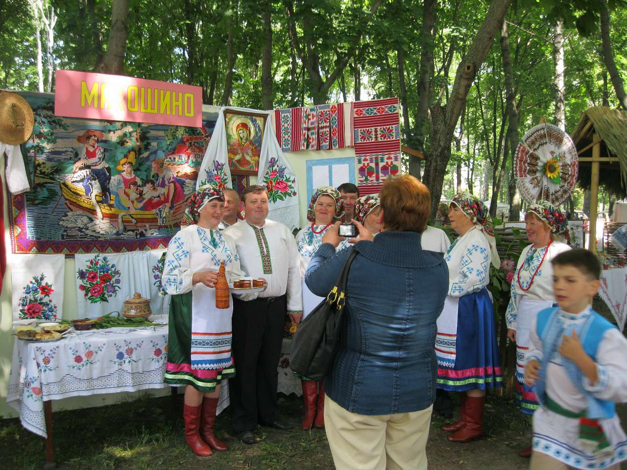 Троїцький ярмарок 3.06.2012. - Мена