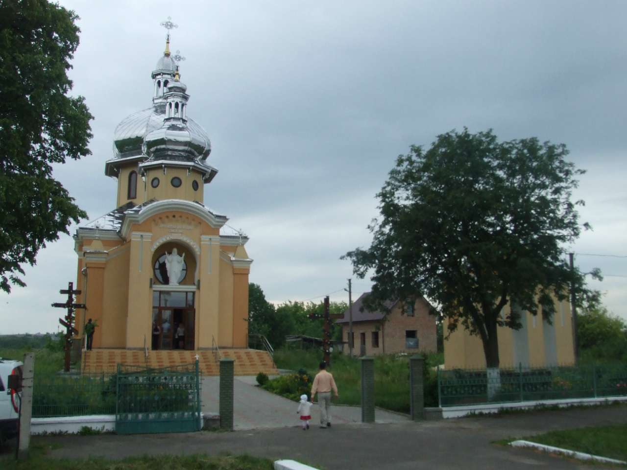 Церква Різдва Пресвятої Богородиці с.Завишень - Завишень