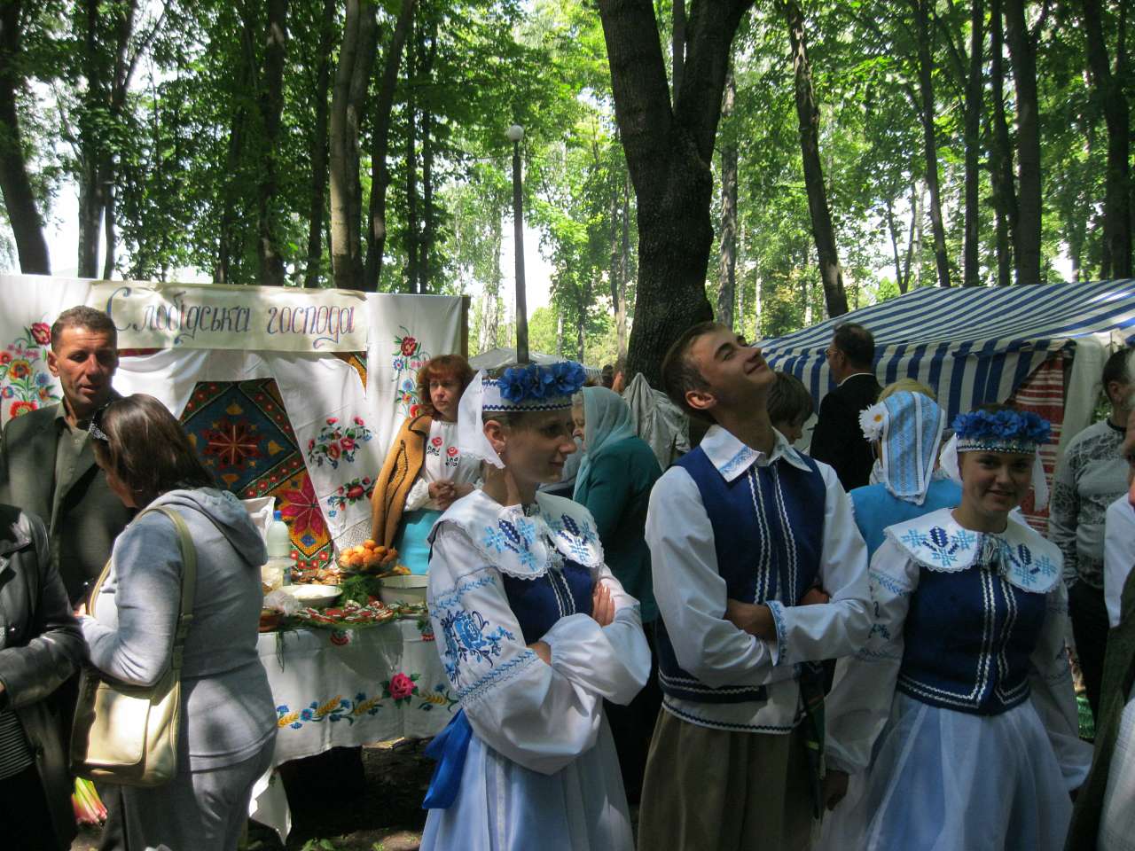 Троїцький ярмарок 3.06.2012. - Мена