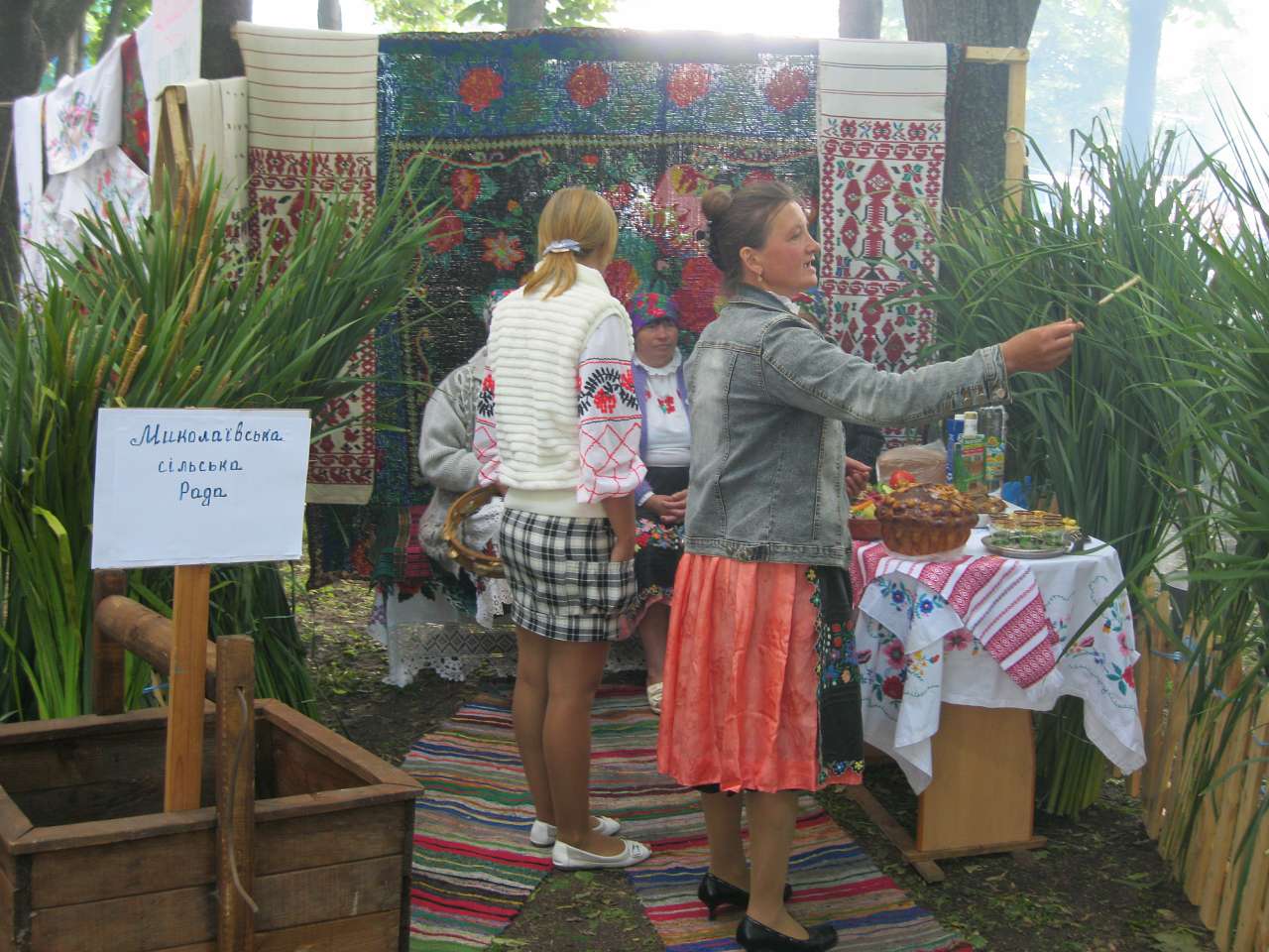 Троїцький ярмарок 3.06.2012. - Мена