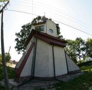 Капличка та хресна дорога