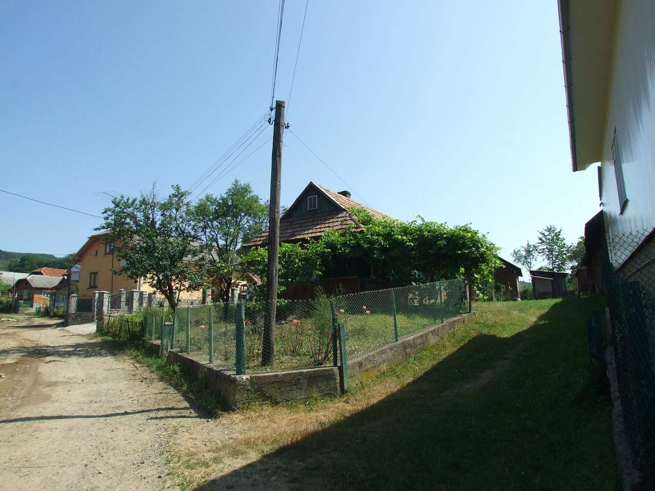 сучасне село - Nyzhnye Synovydne