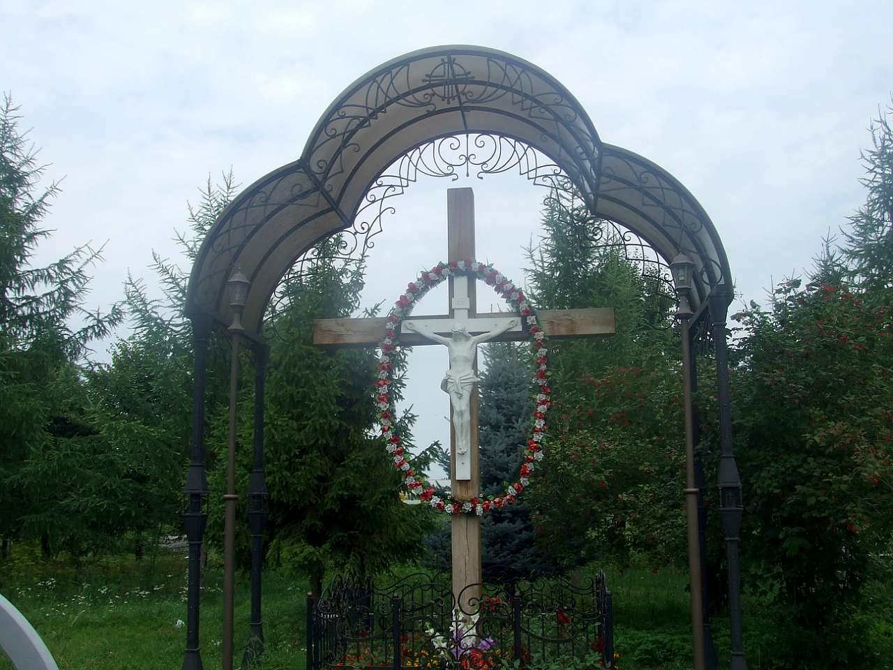 Пам'ятники - Черница