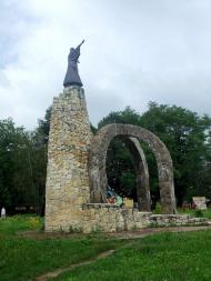 Пам'ятники, скульптури