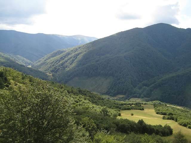 Мальовничі гори Карпати - Міжгір'я