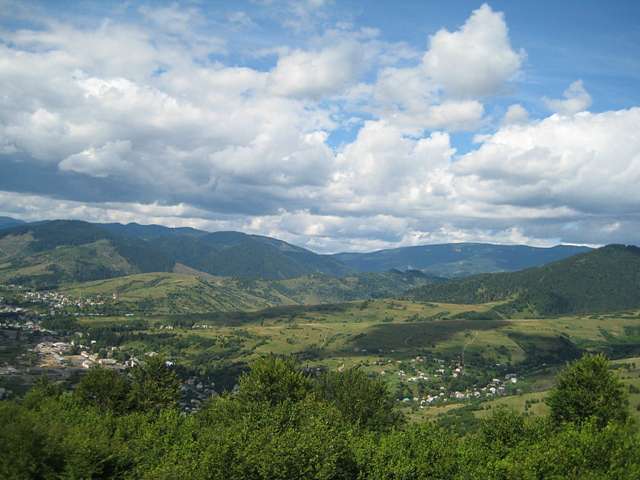 Мальовничі гори Карпати - Міжгір'я