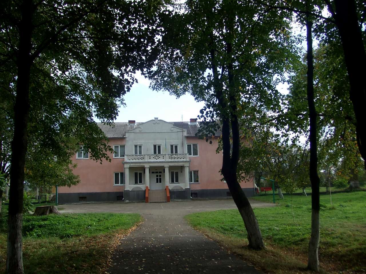 школа - Derzhiv