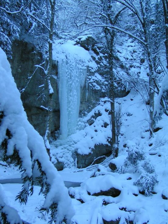 Багата Ущелина з panoramio.com - Bagata Uschelyna